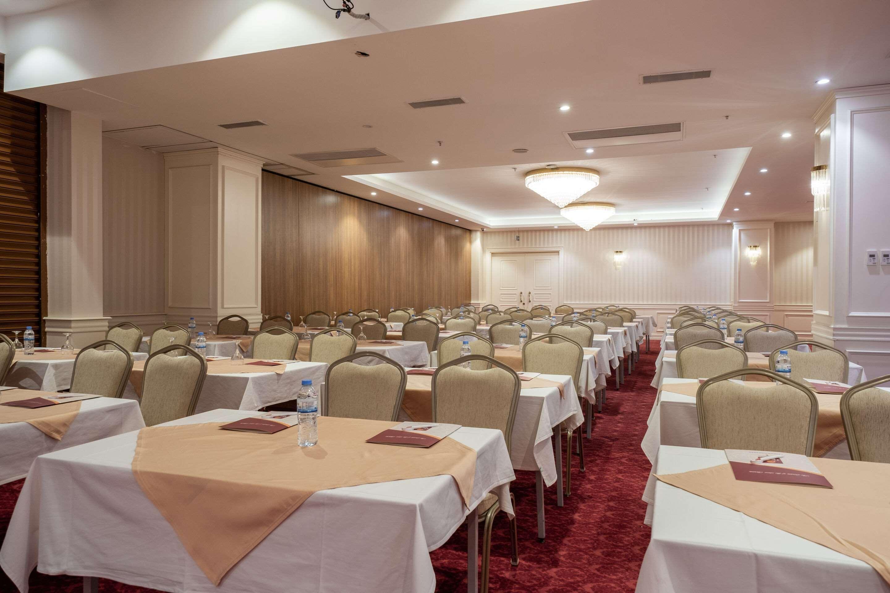 Clarion Hotel Кахраманмараш Екстериор снимка