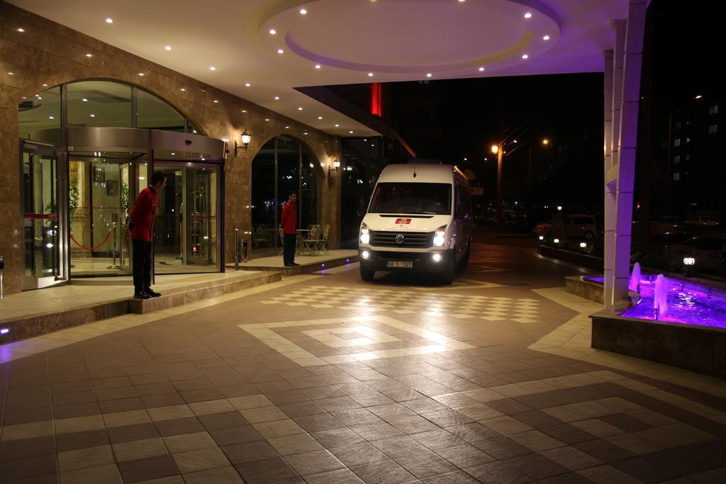 Clarion Hotel Кахраманмараш Екстериор снимка